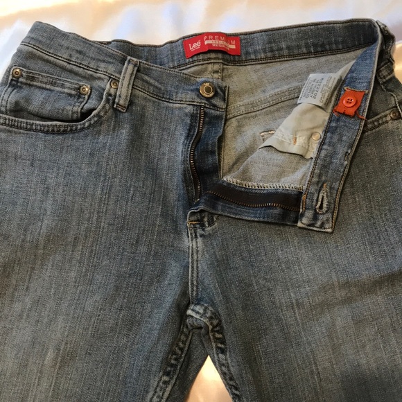Lee Straight Leg Washed Blue Jeans - Picture 4 of 9